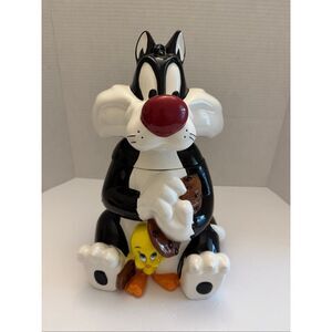 Warner Brothers Looney Tunes Sylvester Holding Cookies & Tweety Bird Cookie Jar